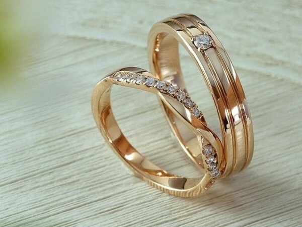 Nằm mơ nhặt được nhẫn cưới lạ tại nh&agrave;